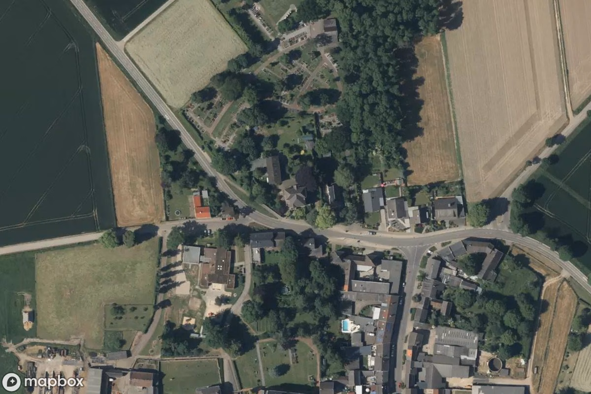 Vue aérienne satellite de Villa, un Résidence abandonné à Rödingen, Allemagne