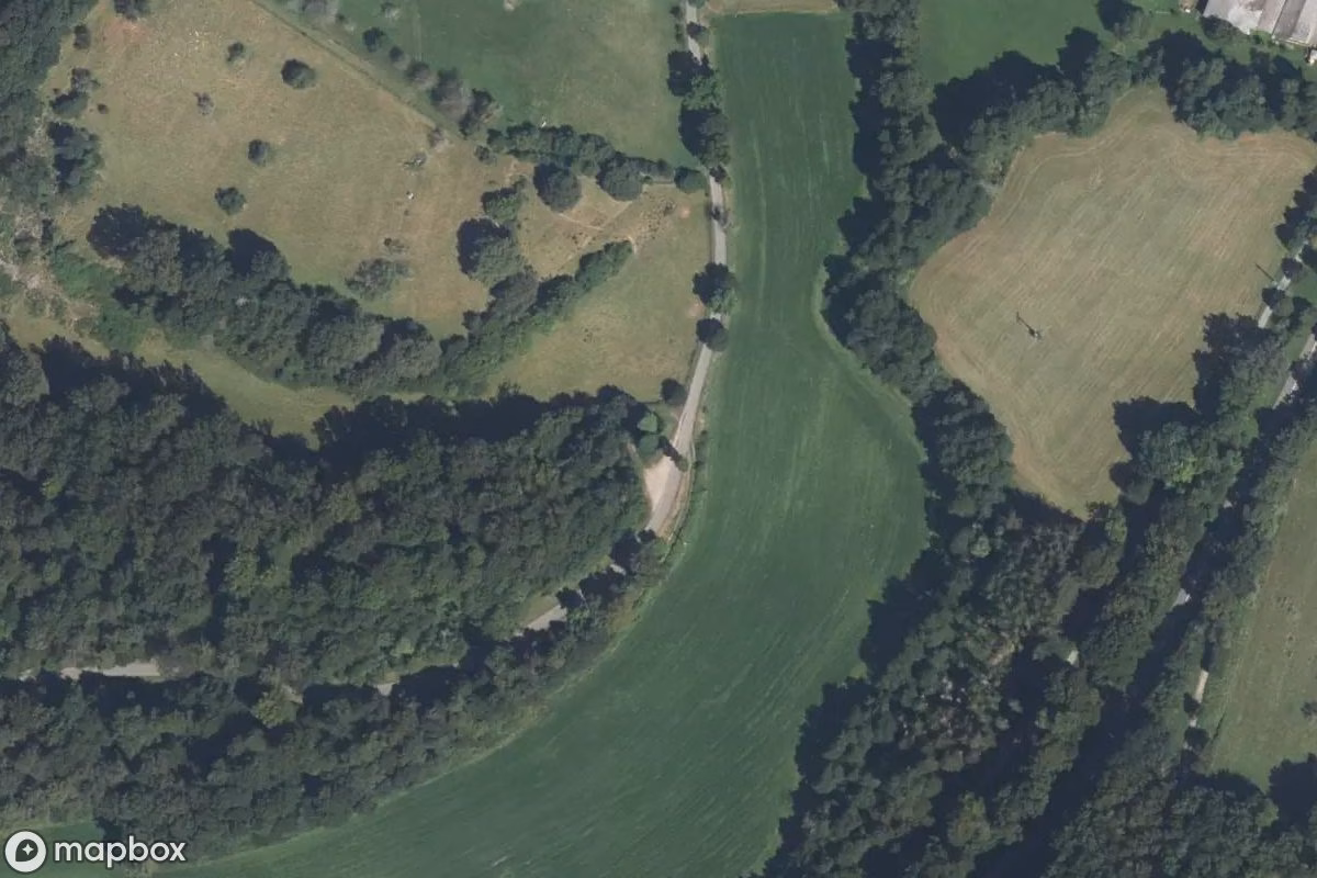 Satellitbillede set fra luften af Blockhaus Maginot-Linie, et forladt  i Lembach, Frankrig