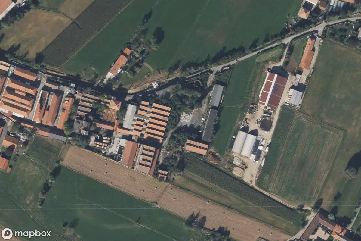 Satellittbilde fra luften av Lost Place, et forlatt  i Ciriè, Italia