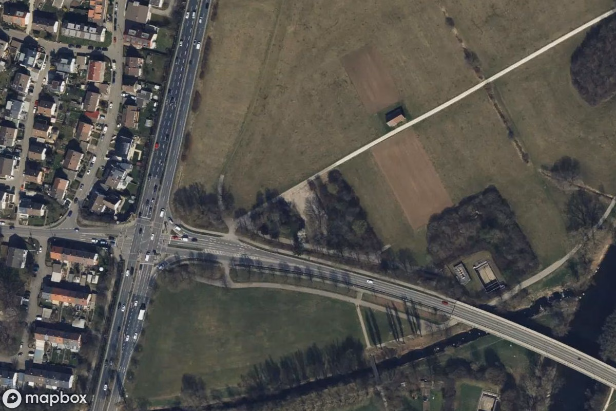 Műholdas légi felvétel Haus des Muttermörders helyszínről, egy elhagyatott itt: Nürtingen, Németország