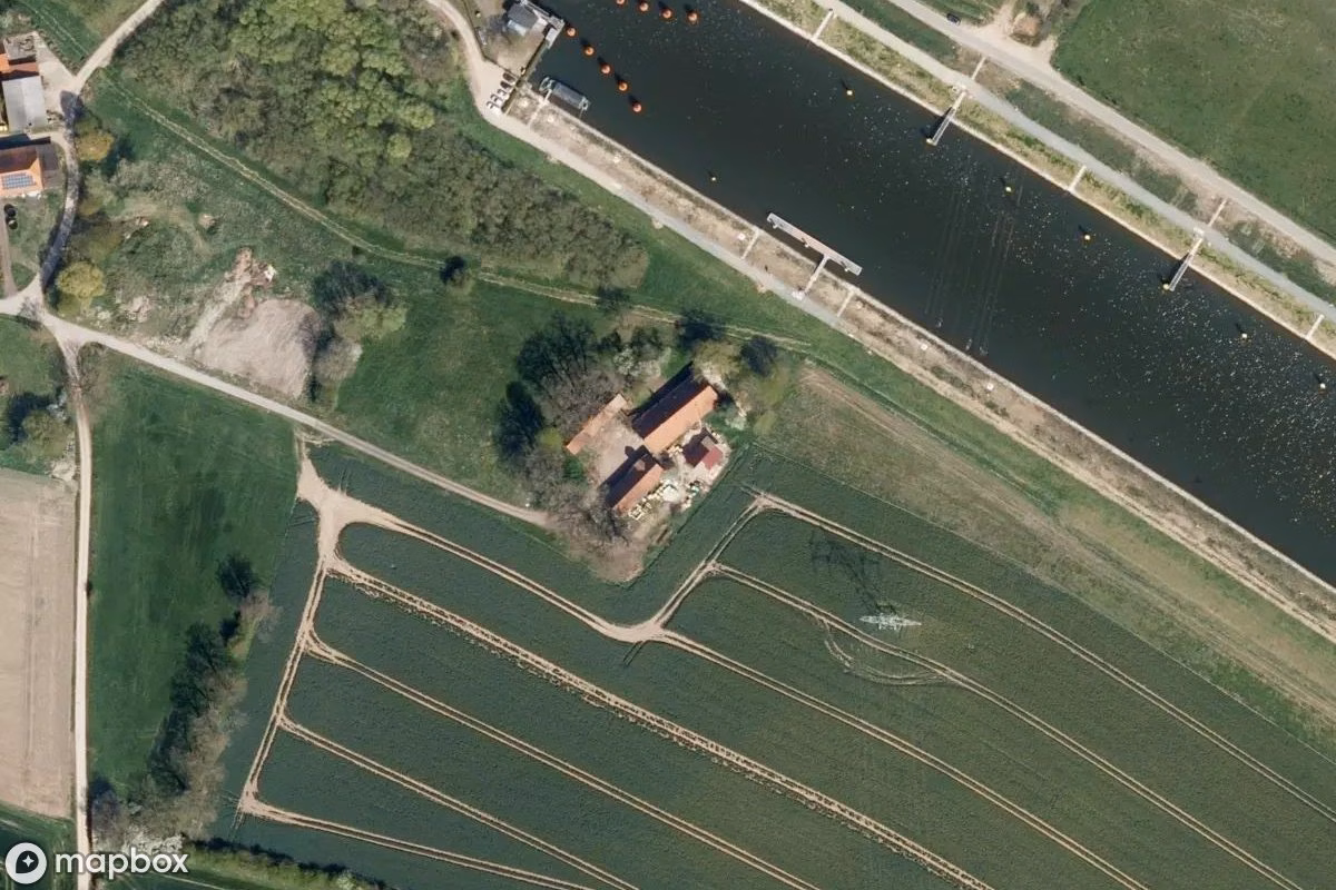 Satellitbillede set fra luften af Hof, et forladt Bondegård i Langwedel, Tyskland