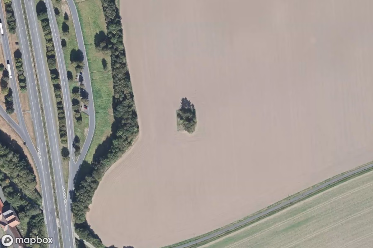 Vue aérienne satellite de Kleiner Bunker, un Bunker abandonné à Hünningen, Allemagne