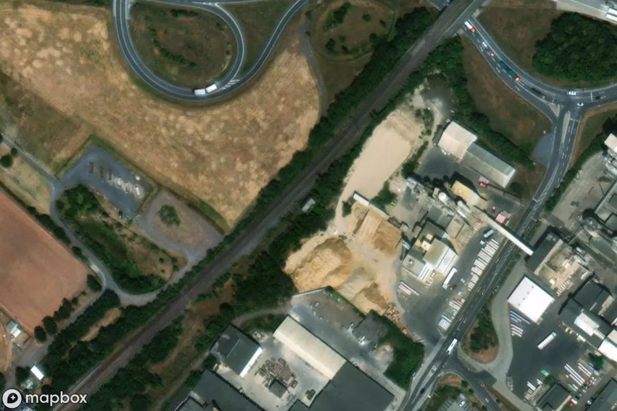 Aerial satellite view of Altes Stellwerk, an abandoned Factory in Kruft, Germany