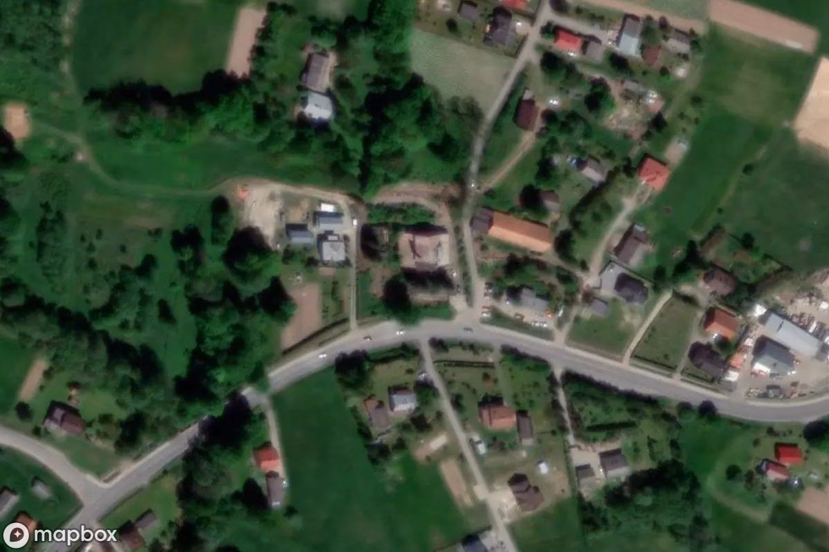 Satellitbillede set fra luften af Destillerie Cieszyn, et forladt Fabrik i Cieszyna, Polen