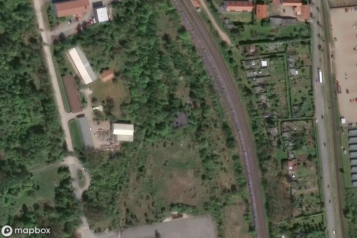 Vista aérea por satélite de Lokschuppen, un  abandonado en Niedersachswerfen, Alemania