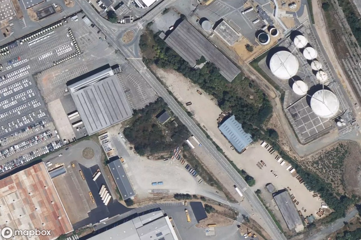 Satelitarny widok z lotu ptaka Fabrik Slef, opuszczone Fabryka w Le Mans, Francja