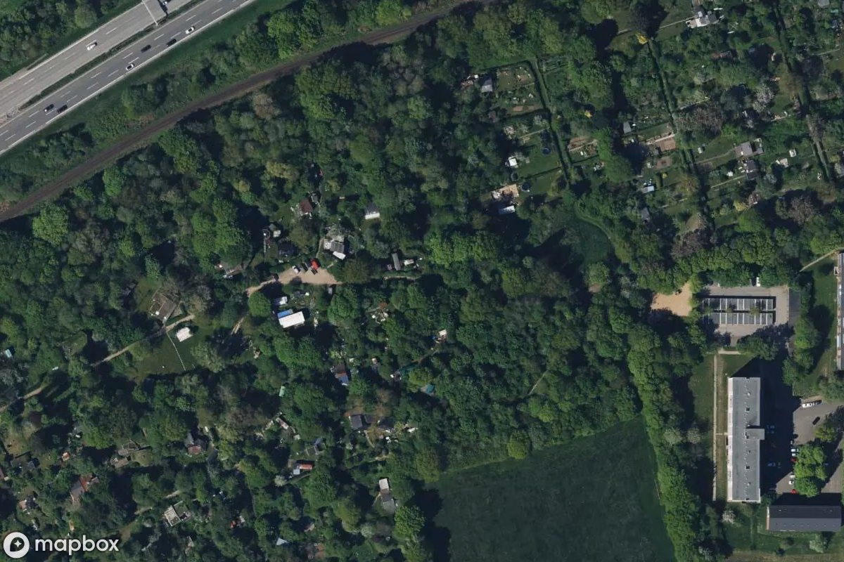 Műholdas légi felvétel Flakstellung helyszínről, egy elhagyatott  itt: Kiel, Németország