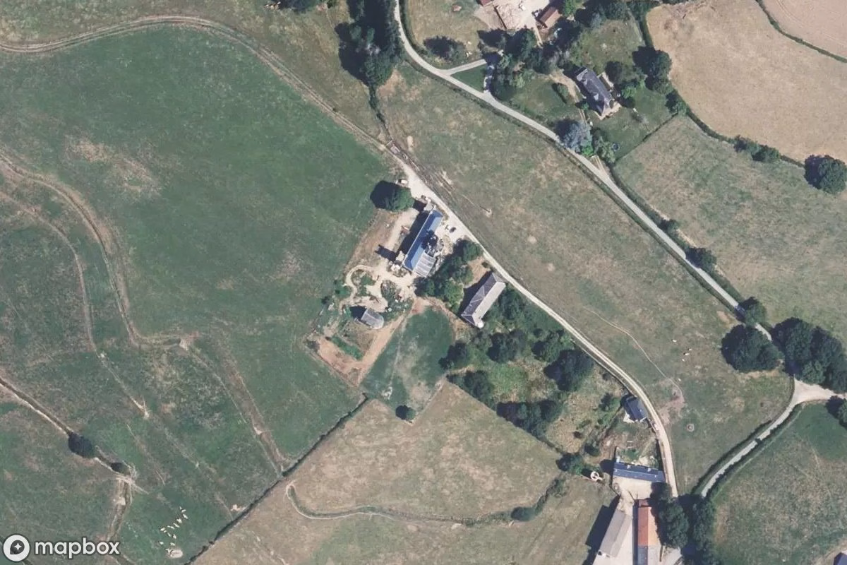 Satelitní letecký pohled na Lost Place, opuštěné  v Saint-Didier-sur-Arroux, Francie