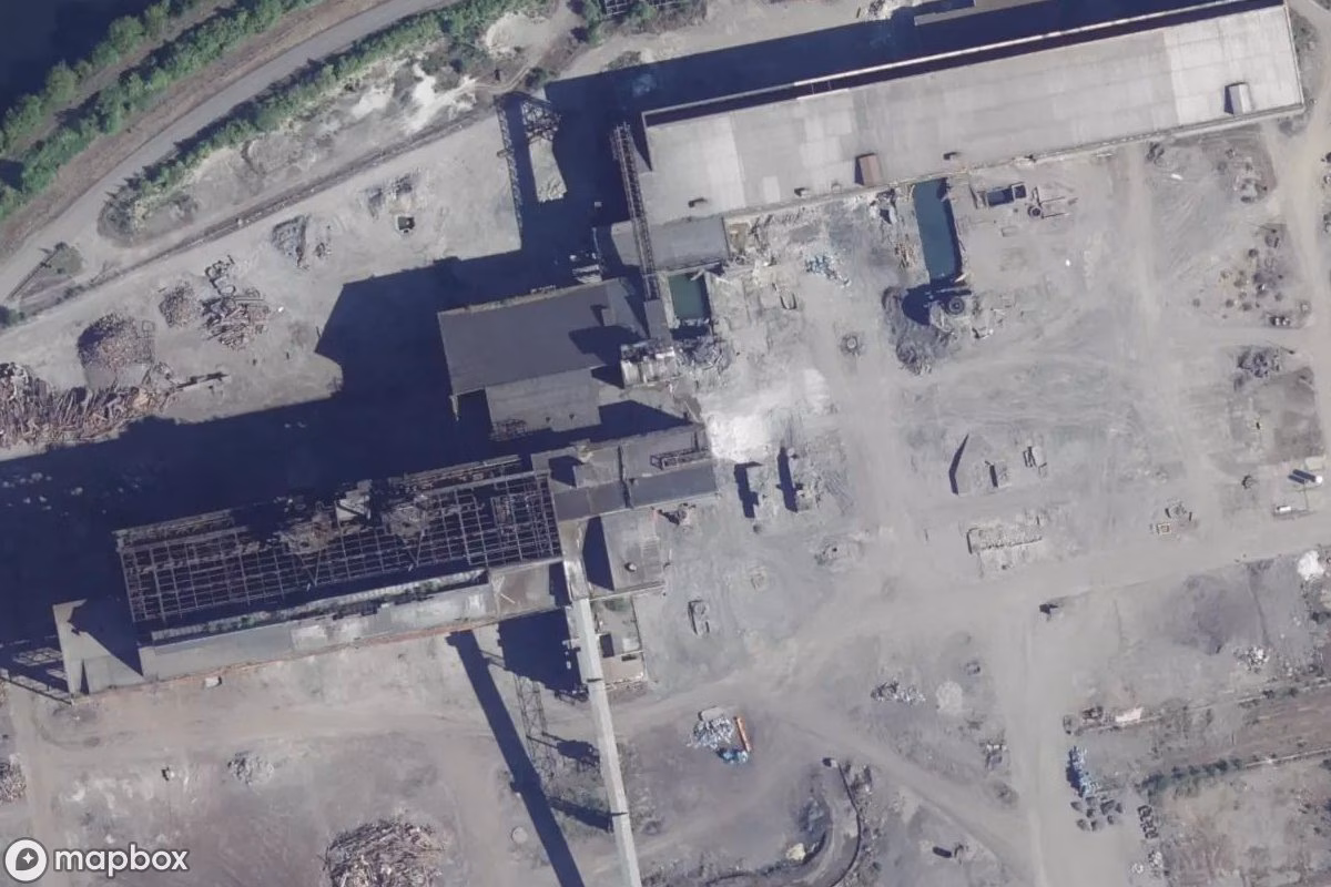 Vista aérea por satélite de Königliche Zementfabrik, un Fábrica abandonado en Gandrange, Francia