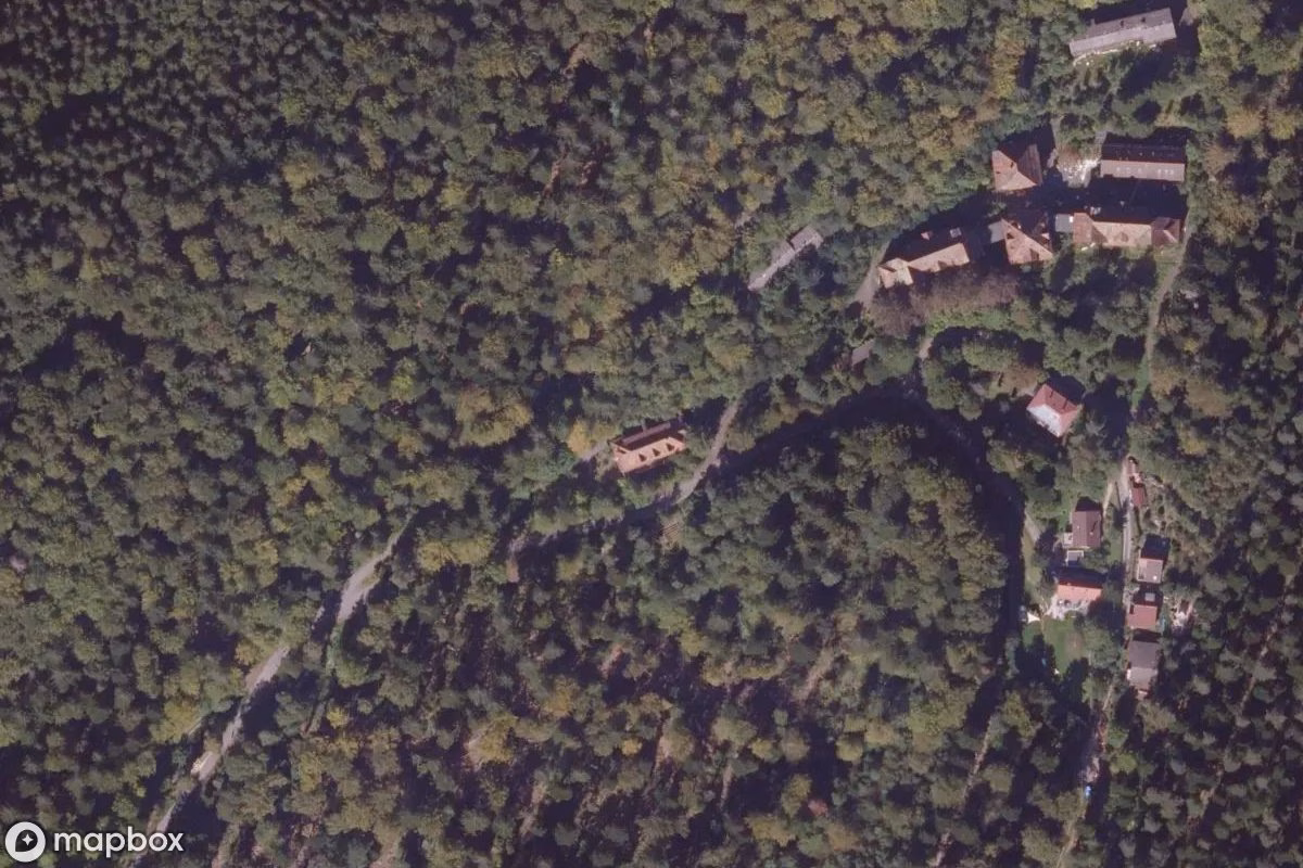 Satellitbillede set fra luften af Gasthof, et forladt Hotel i Schömberg, Tyskland