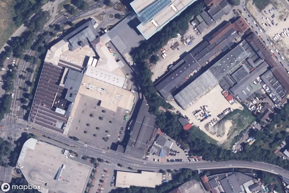 Satellietbeeld vanuit de lucht van Wagner Bunker, een verlaten Bunker in Reutlingen, Duitsland