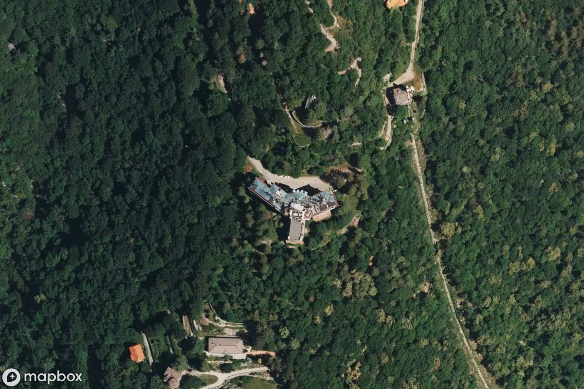 Satellitenansicht von Hotel, eine verlassene Hotel in Varese, Italien