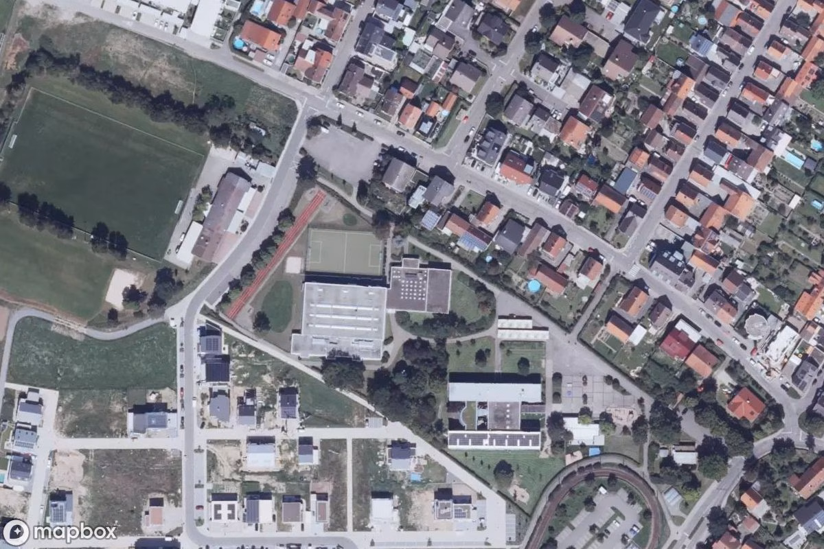 Satelitní letecký pohled na Schwimmbad, opuštěné Bazén v Spöck, Německo