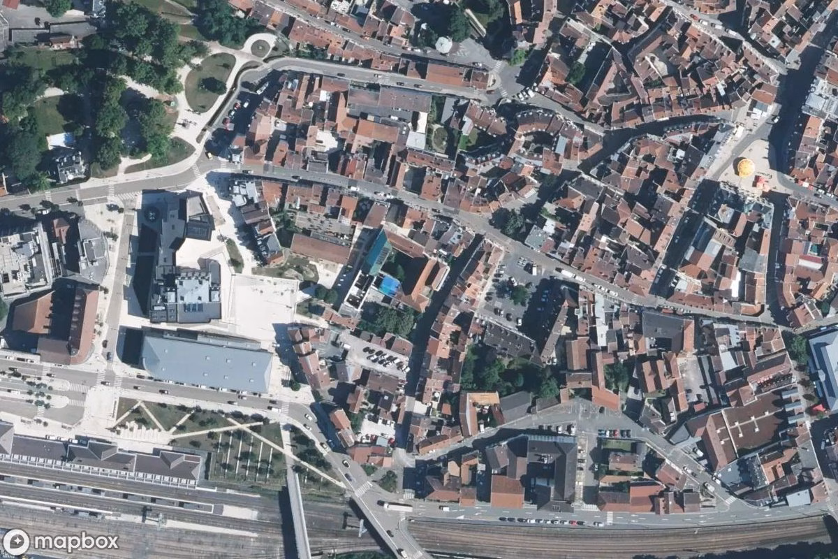 Satellitbillede set fra luften af Mondprojekt, et forladt  i Chaumont, Frankrig