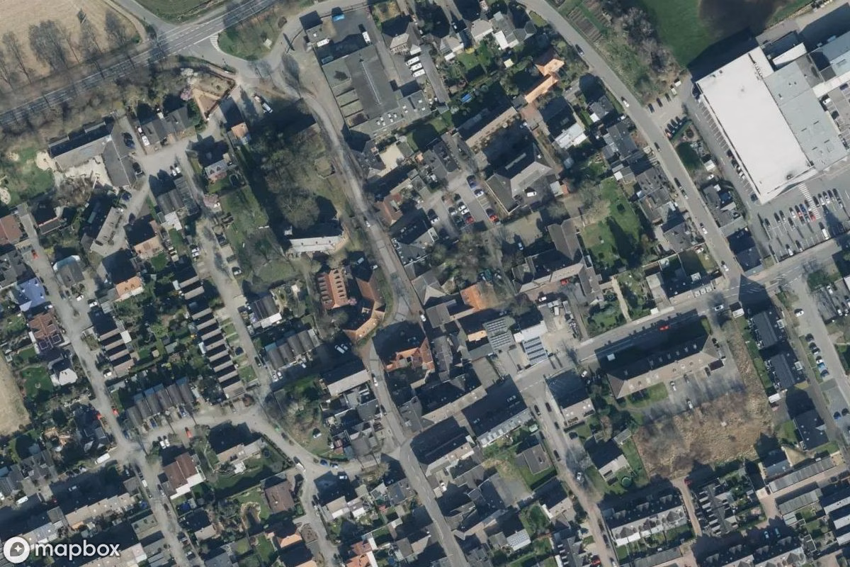 Satelitní letecký pohled na Kleines Haus, opuštěné  v Amern, Německo