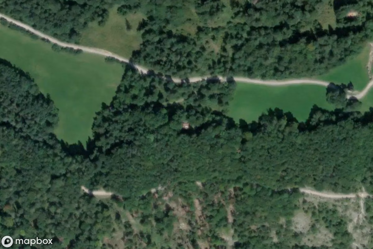 Satelitní letecký pohled na Lost Place, opuštěné  v Ebbs, Rakousko