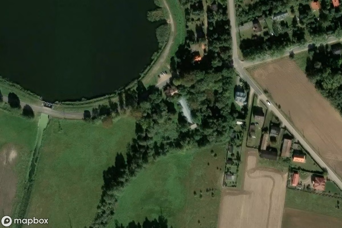 Vista aérea por satélite de Wassermühle, un Fábrica abandonado en Kotliny, Polonia