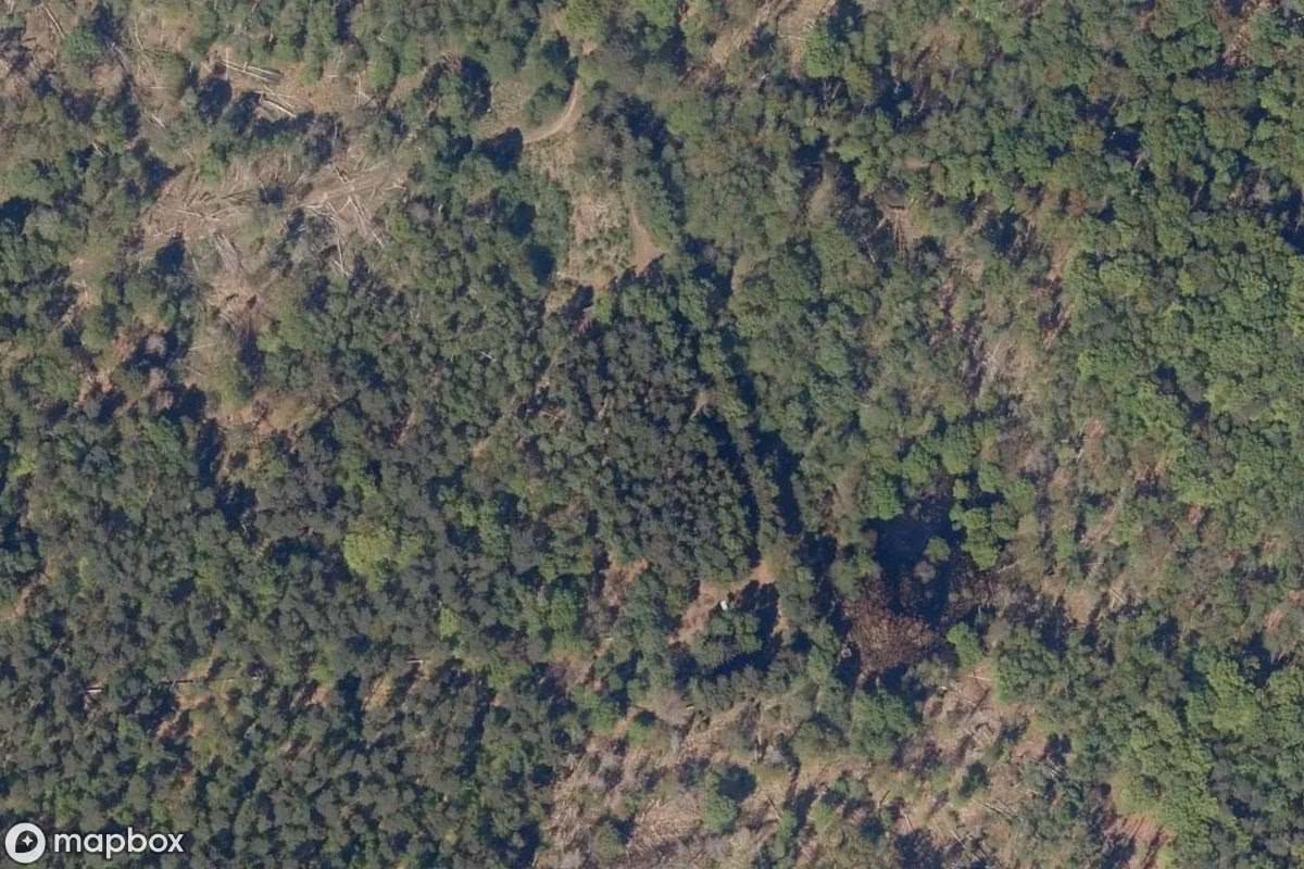 Satellittbilde fra luften av Raketensilo, et forlatt Militært anlegg i Zehdenick, Tyskland