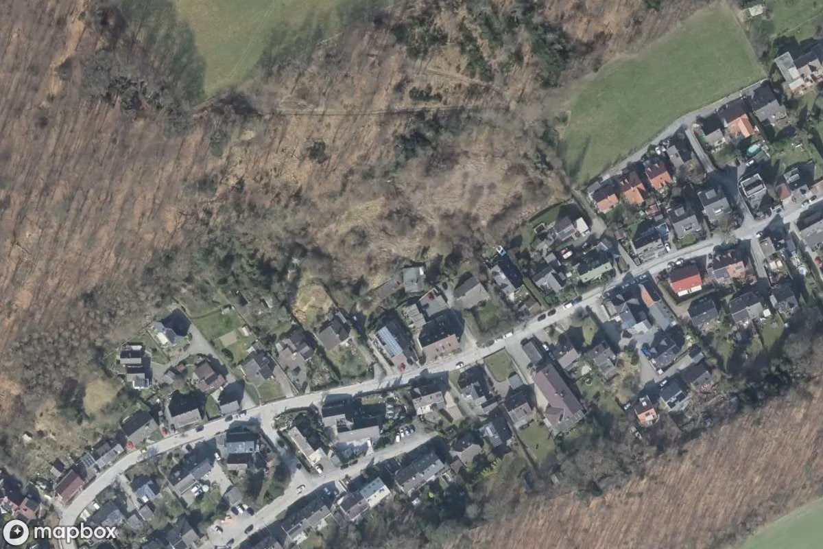 Vista aérea por satélite de Haus, un  abandonado en Sprockhövel, Alemania