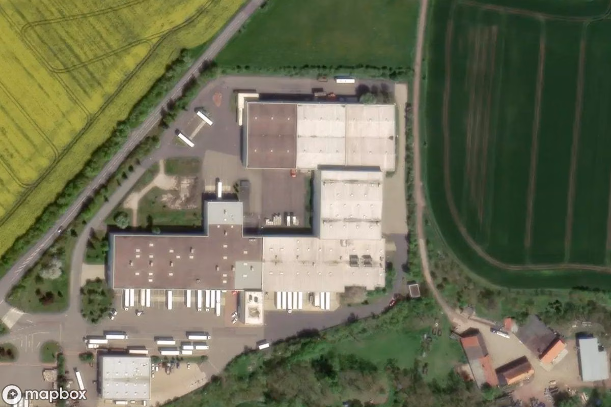 Satellitbild från luften av Logistikzentrum, en övergiven Lagerhus i Drei Gleichen, Tyskland