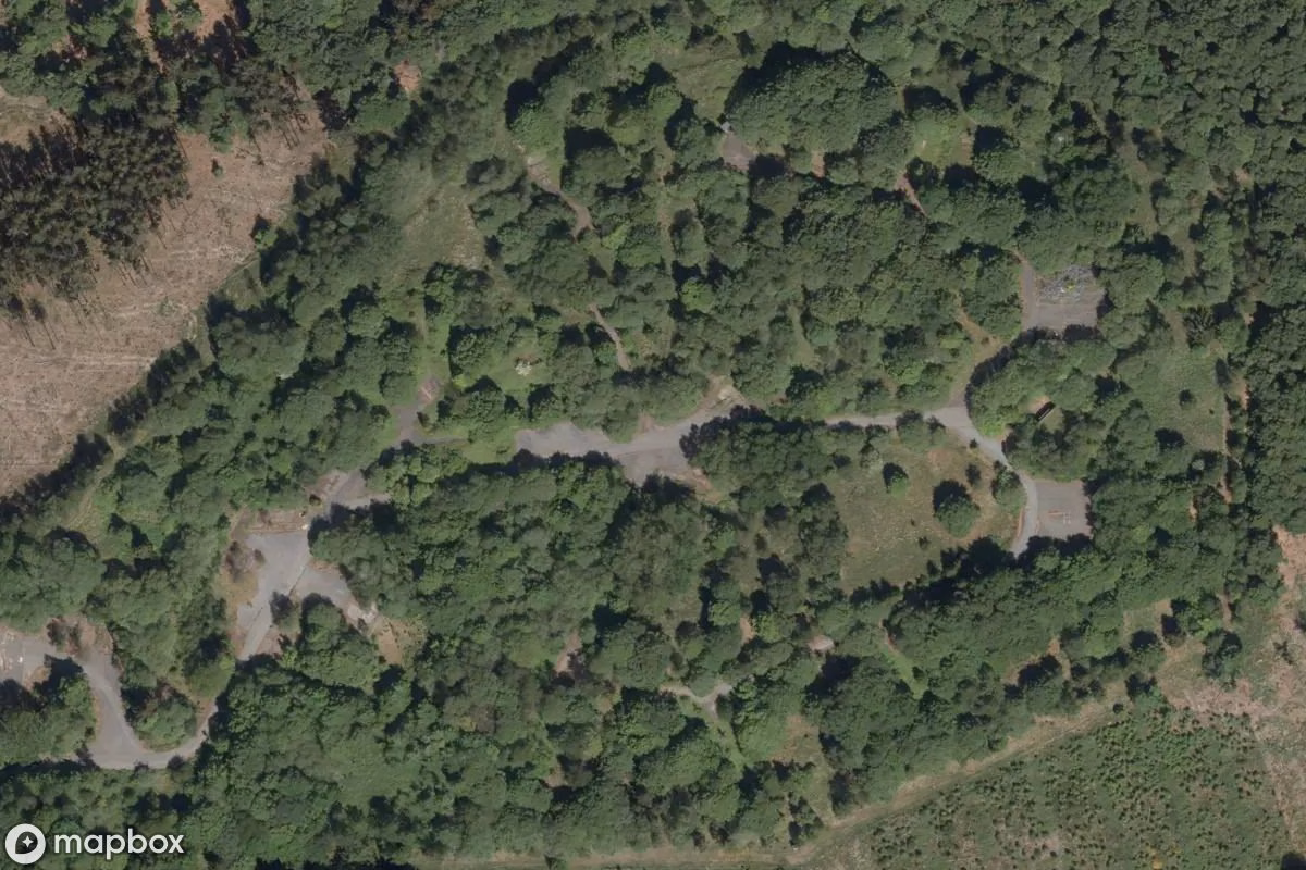 Satelitní letecký pohled na Ehemalige HAWK-Stellung, opuštěné  v Schwalenberg, Německo