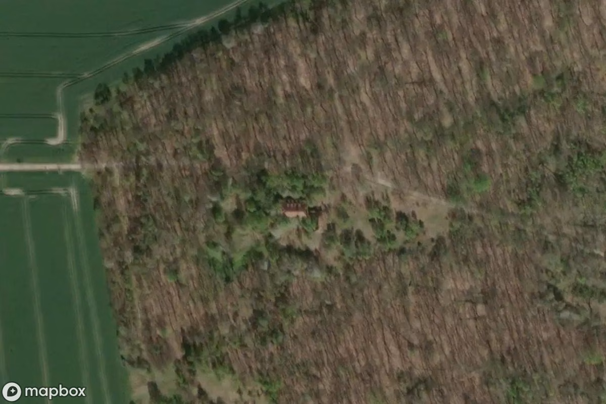 Satellitbillede set fra luften af Kaserne, et forladt Militært anlæg i Haynsburg, Tyskland