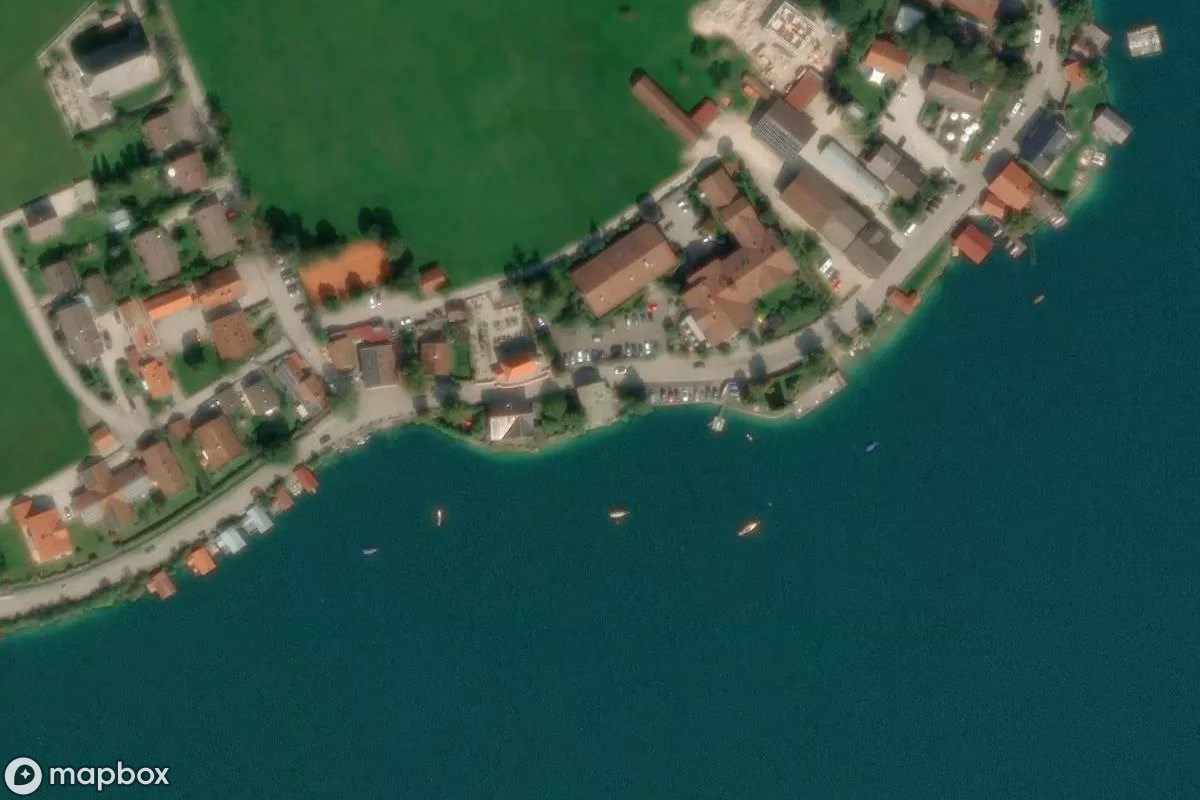 Vista aérea por satélite de Wohnhaus, un Residencia abandonado en Walchensee, Alemania