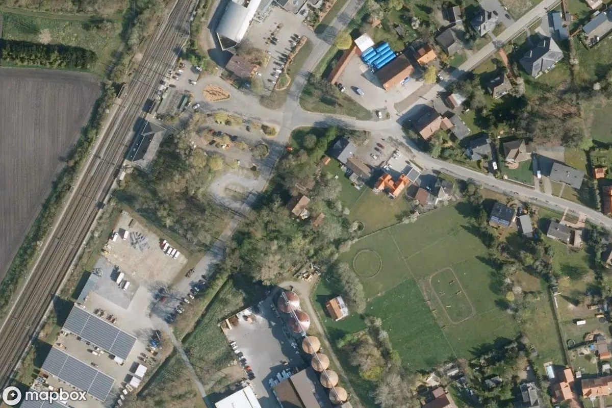 Satellittbilde fra luften av Rathaus, et forlatt  i Stemshorn, Tyskland