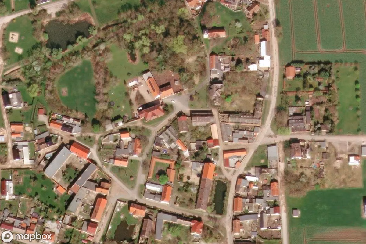Satellitbillede set fra luften af Haus, et forladt  i Köthen (Anhalt), Tyskland