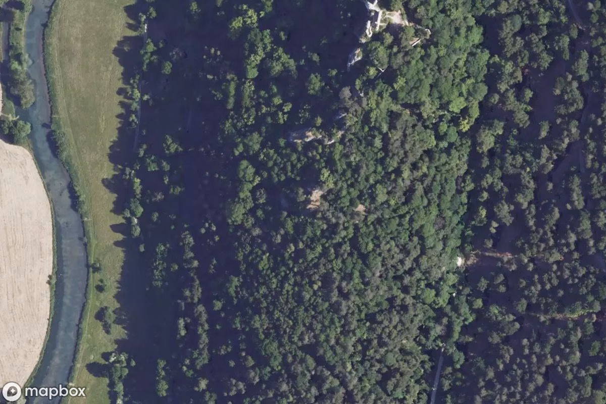 Satellitbillede set fra luften af Höhle Kleine Grotte Blaubeuren, et forladt  i Blaubeuren, Tyskland