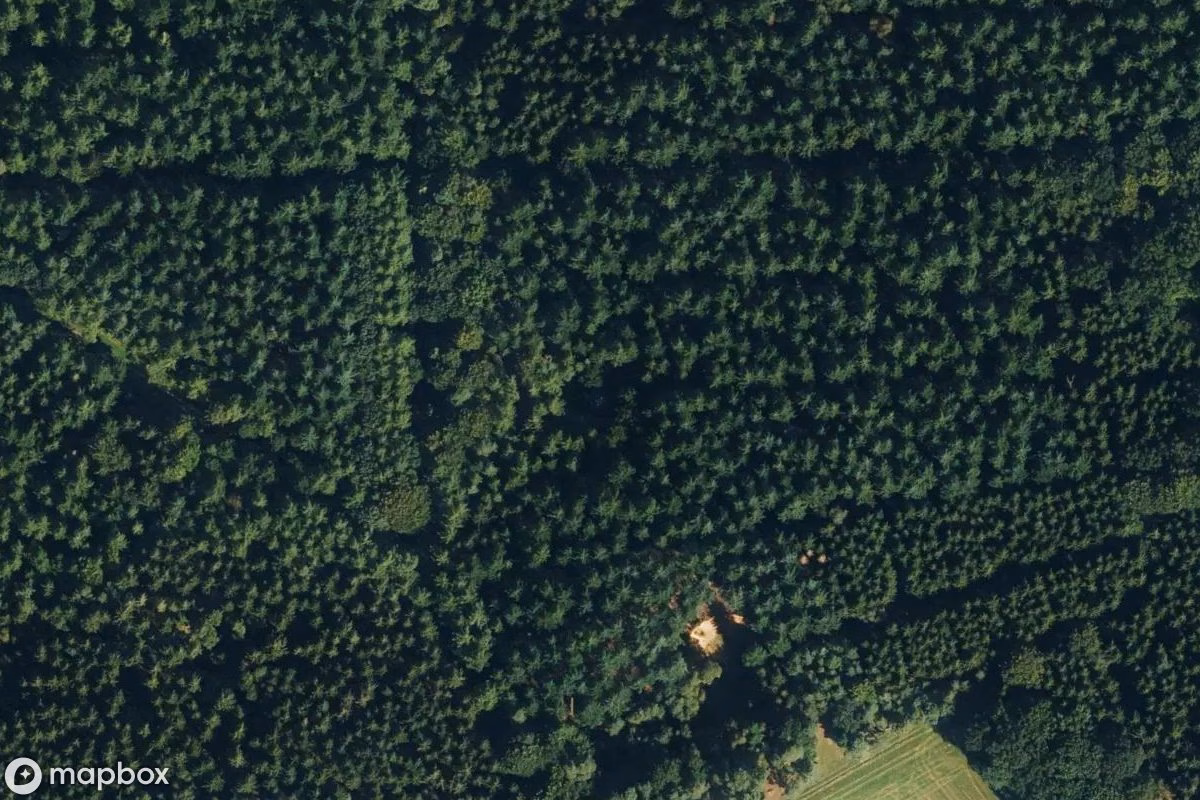 Satelitní letecký pohled na Mausoleum, opuštěné  v Walsrode, Německo