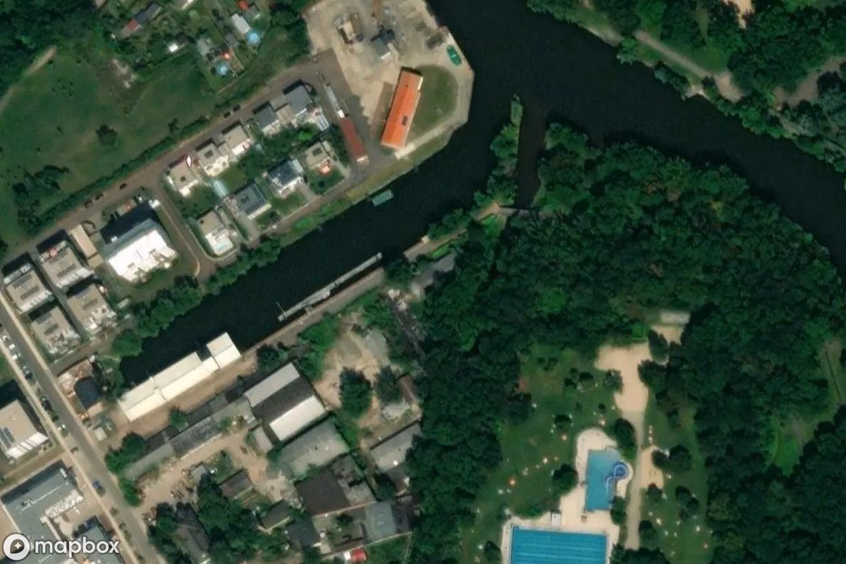 Satellitenansicht von Halle, eine verlassene Industrieanlage in Halle (Saale), Deutschland