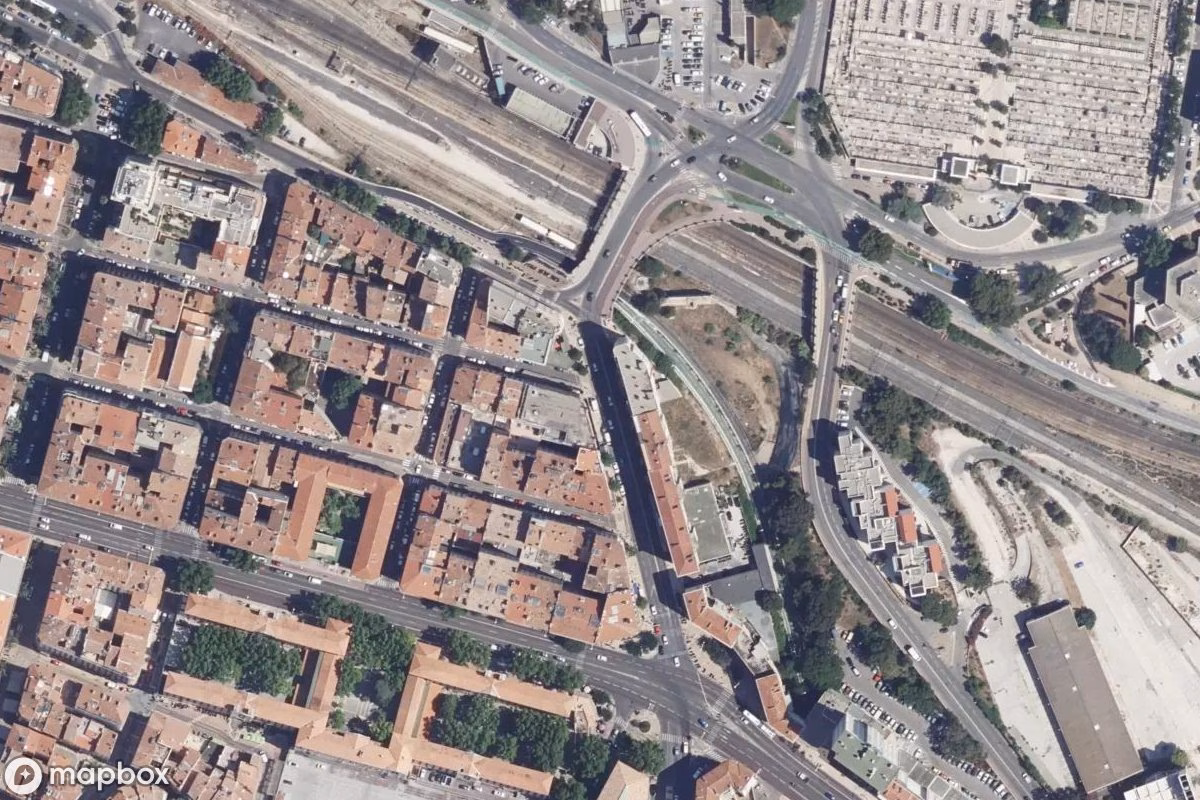 Aerial satellite view of Kino Kleine Meerjungfrau, an abandoned Theater in Toulon, France