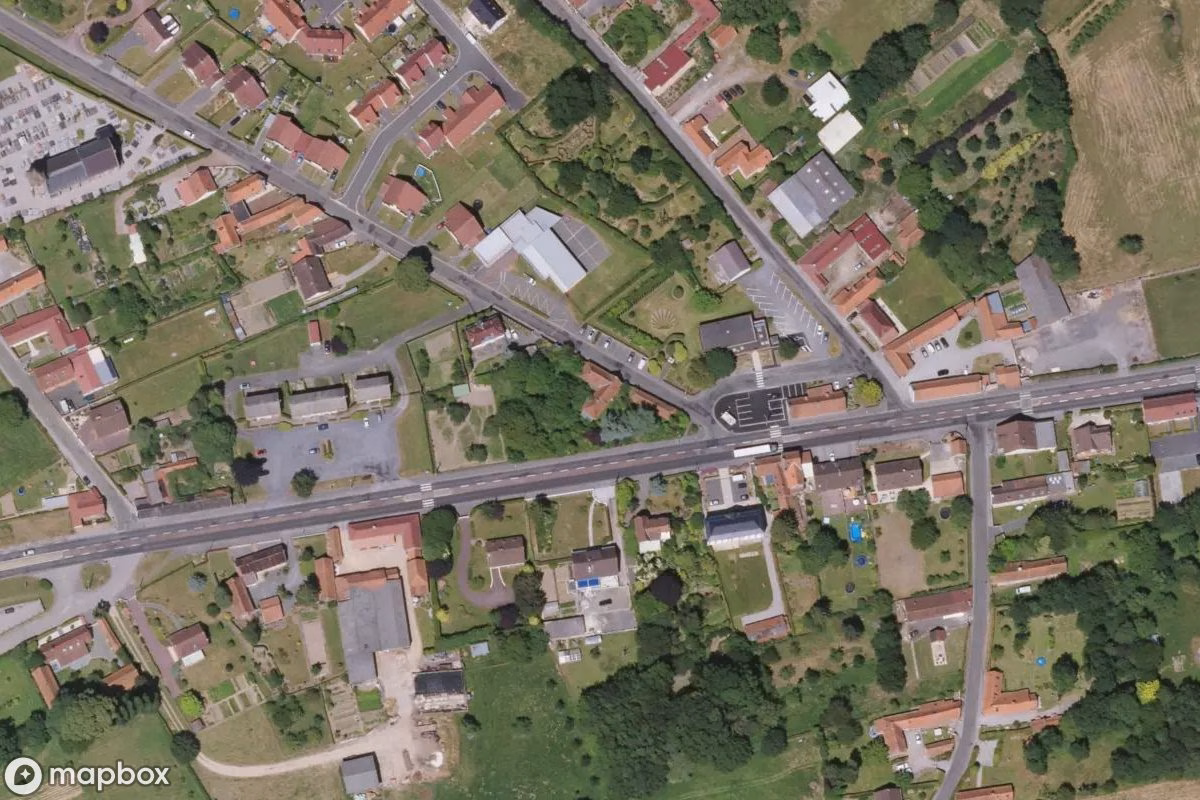 Aerial satellite view of Maison, an abandoned Residence in Le Parcq, France