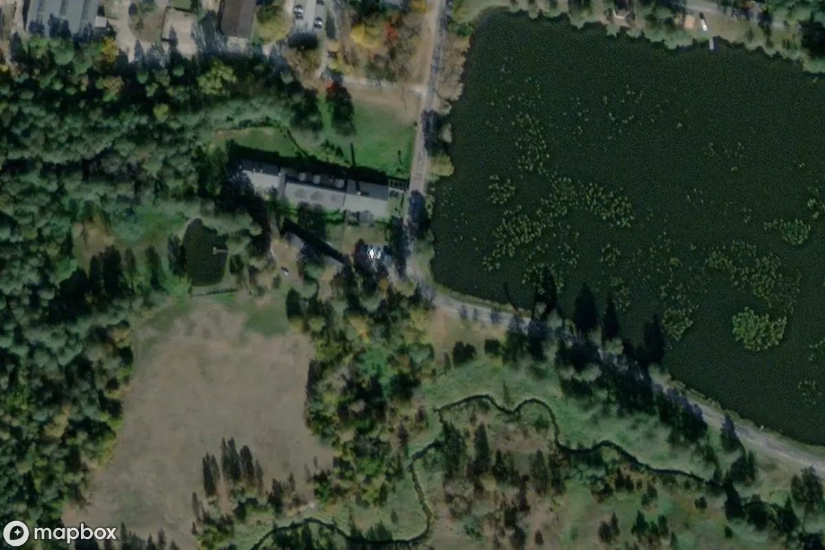 Vue aérienne satellite de Historische Gießerei Maleńec, un Usine abandonné à Maleniec, Pologne