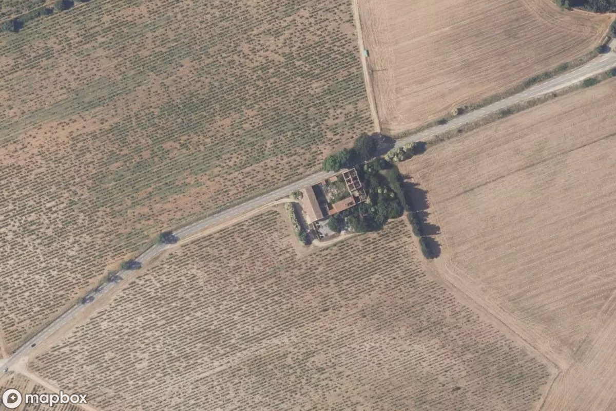Aerial satellite view of Weingut, an abandoned Farm in Seillons-Source-d'Argens, France