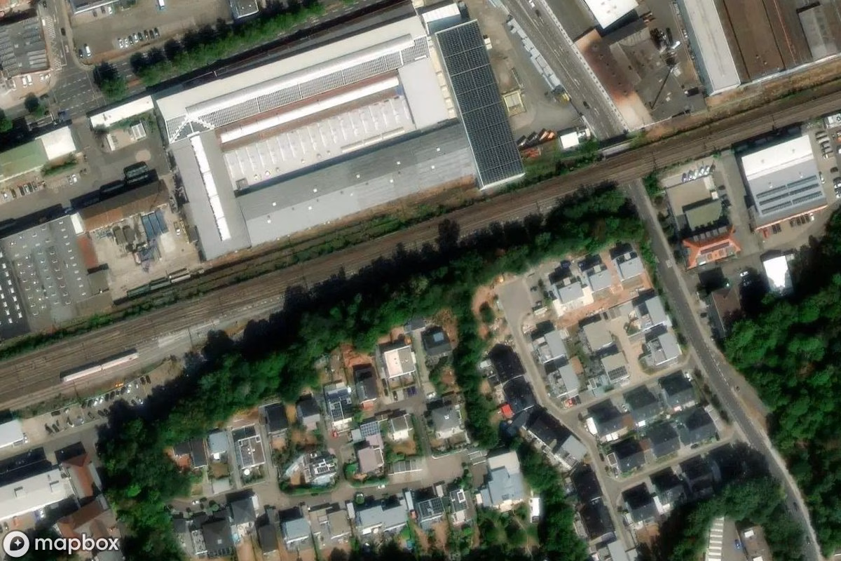 Satellitbild från luften av Felsenkeller/Sandsteinbunker, en övergiven Bunker i Kaiserslautern, Tyskland