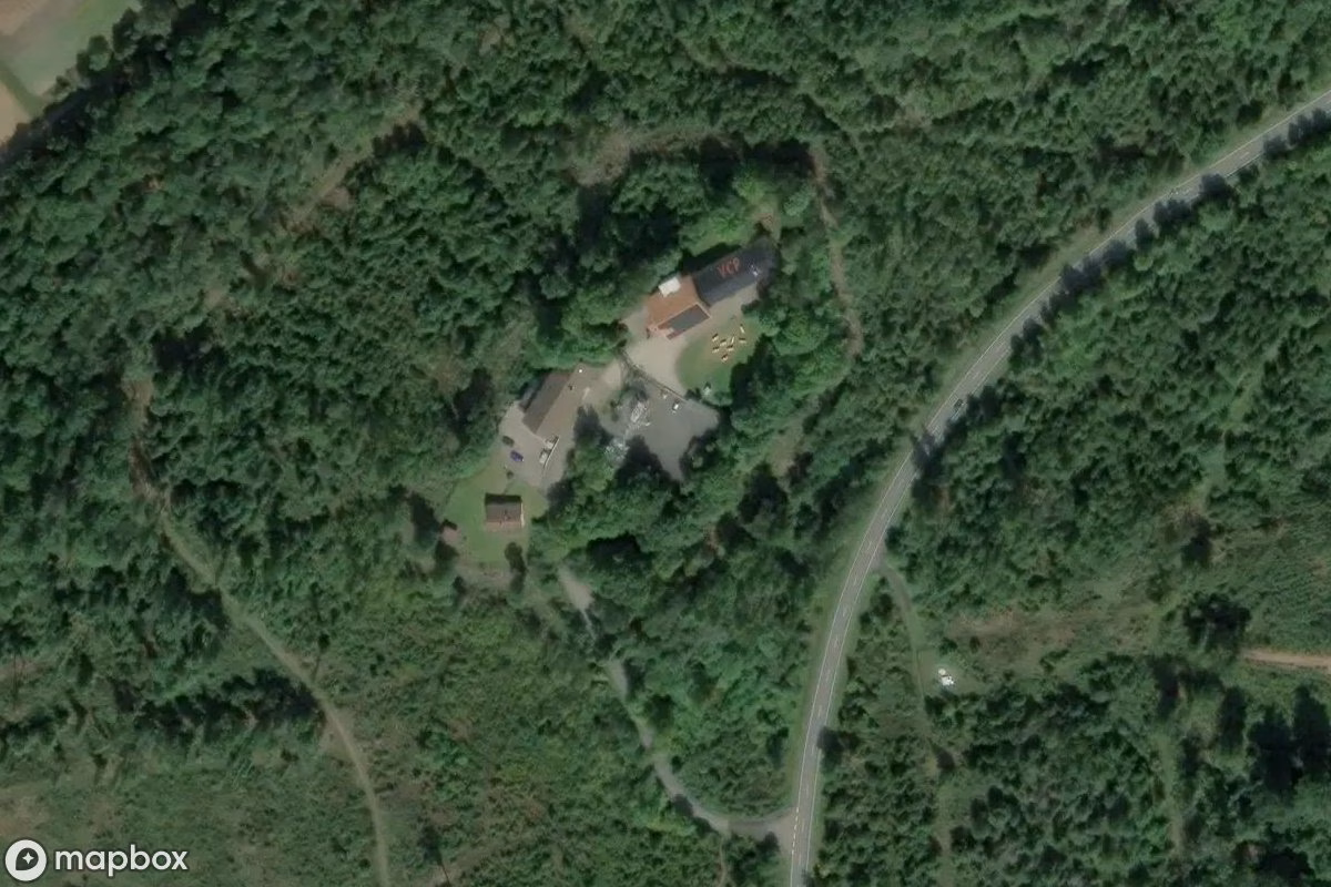 Satelitní letecký pohled na Warnamt, opuštěné Vojenský objekt v Bodenrod, Německo