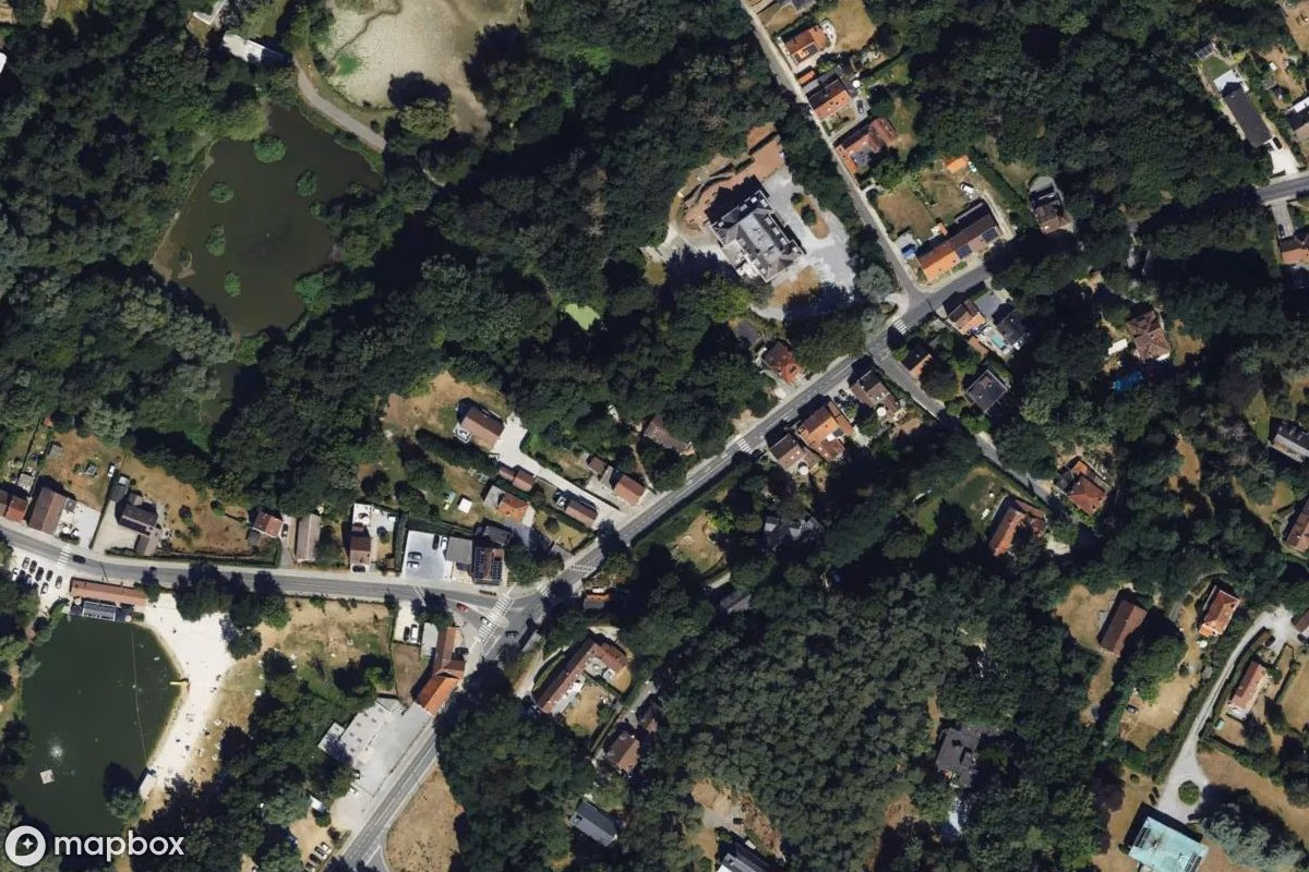 Satelitarny widok z lotu ptaka Lost Place, opuszczone  w Lasne, Belgia