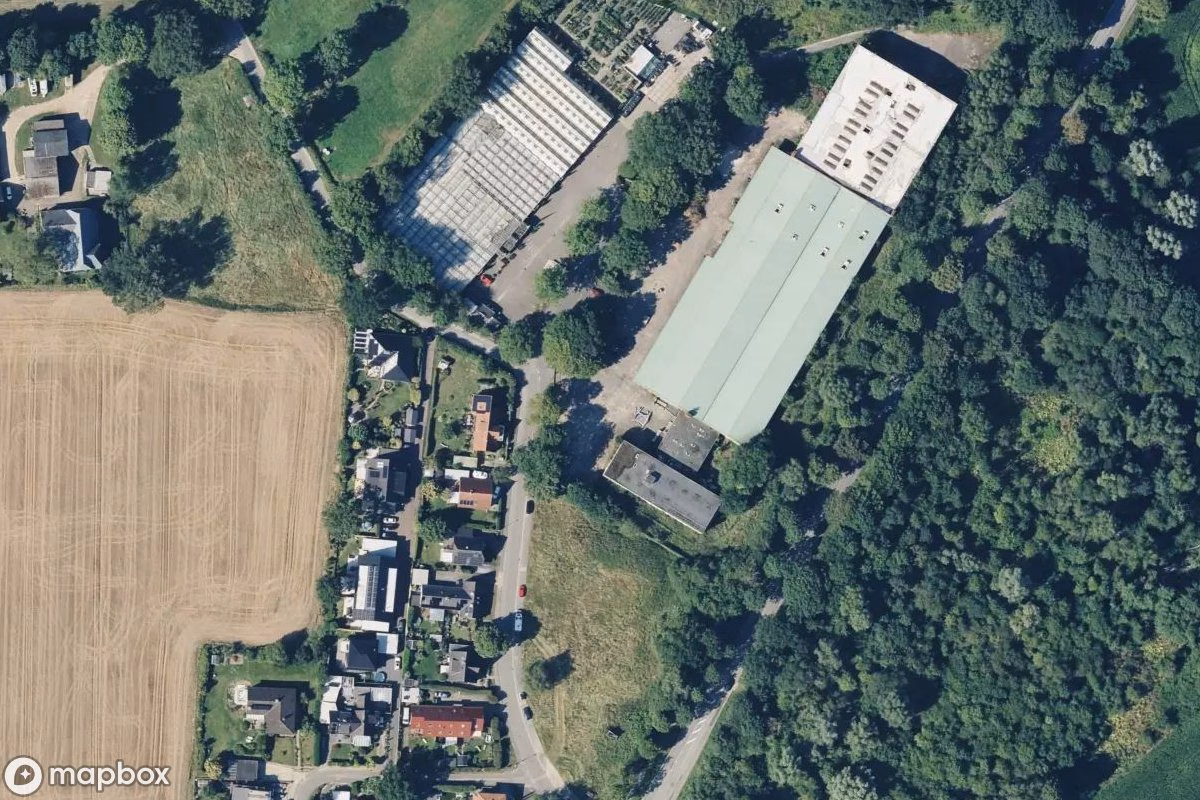 Satelitní letecký pohled na Gartencenter, opuštěné Statek v Ammersbek, Německo