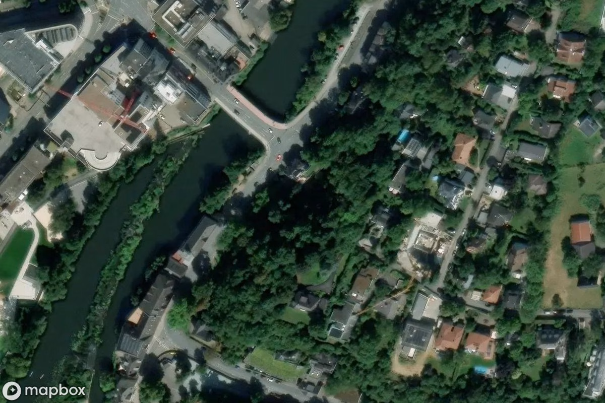 Satelitarny widok z lotu ptaka U-Verlagerung, opuszczone Obiekt wojskowy w Wetzlar, Niemcy