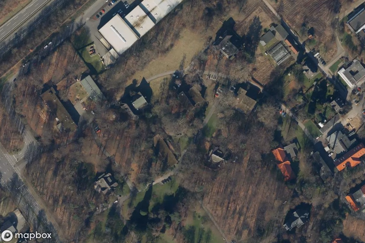 Aerial satellite view of Klinikhäuser, an abandoned Residence in Langenfeld (Rheinland), Germany
