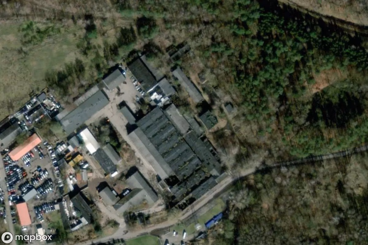 Satellitbillede set fra luften af Fabrik, et forladt Fabrik i Güstrow, Tyskland