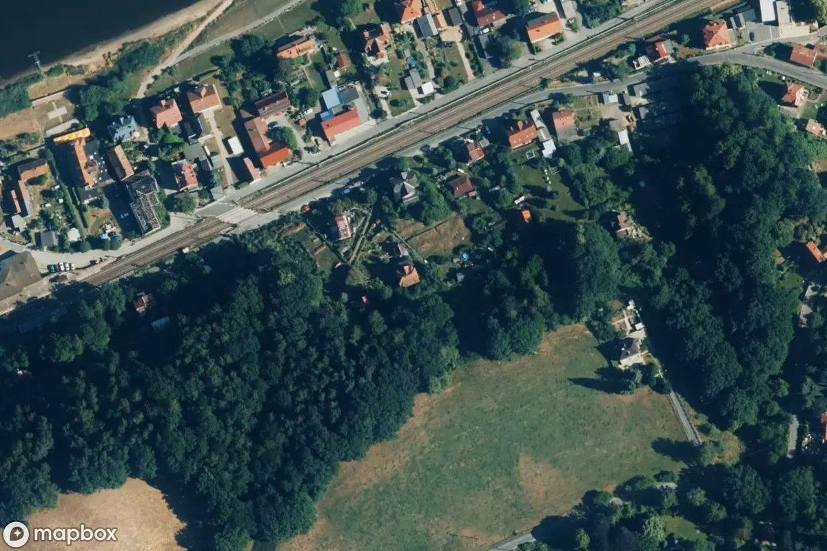 Satellitenansicht von Pension, eine verlassene Hotel in Wehlen, Deutschland