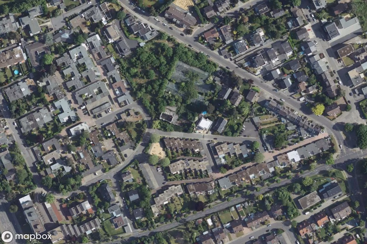 Satellitbillede set fra luften af Samenbank, et forladt  i Duren, Tyskland