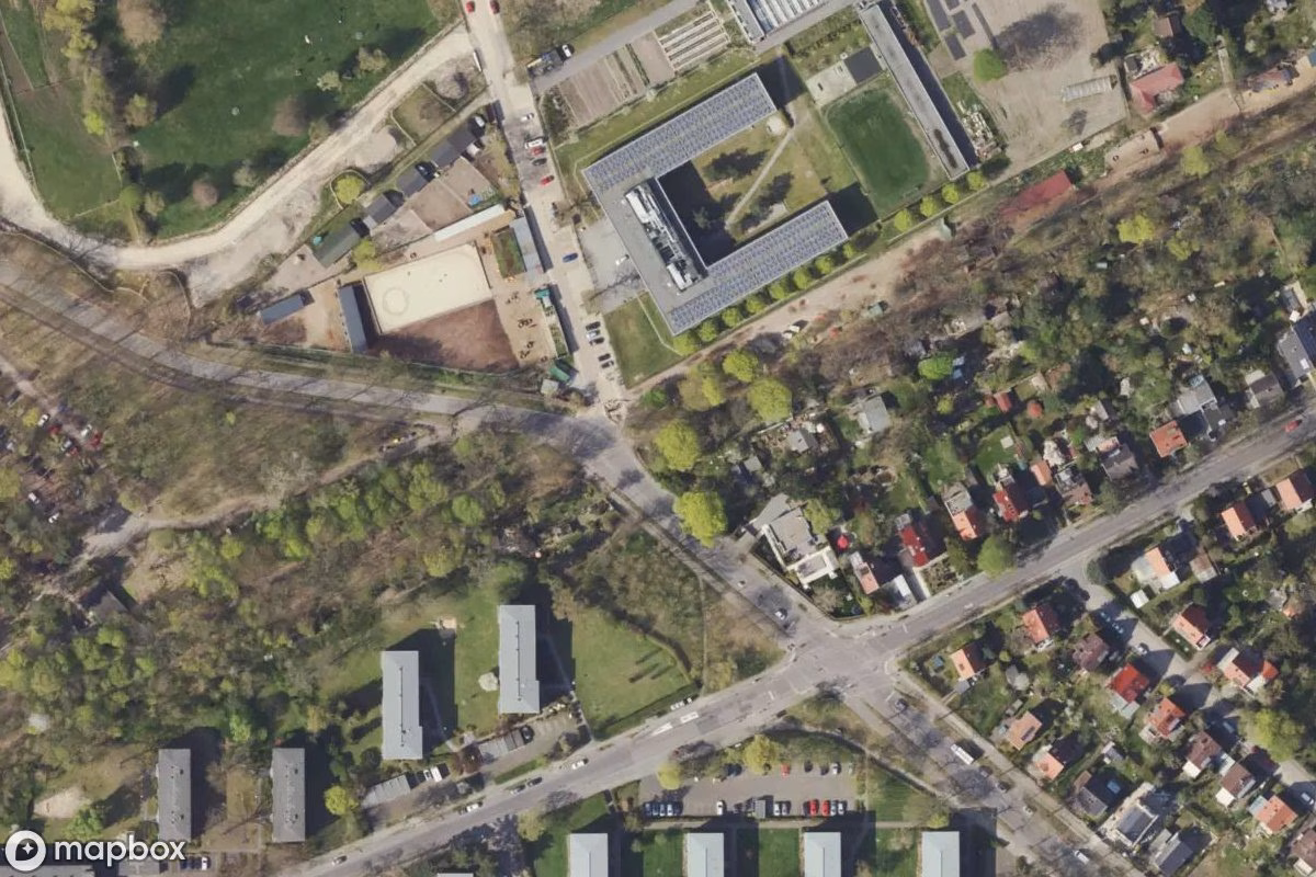 Satelitarny widok z lotu ptaka S-Bahn Zehlendorf-Süd, opuszczone  w Berlin, Niemcy