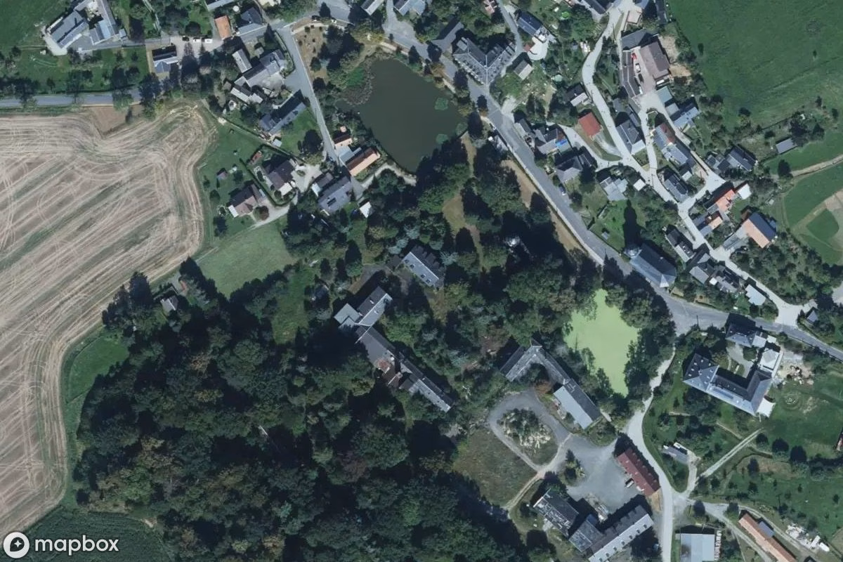 Satelitní letecký pohled na Häuser, opuštěné Obytný dům v Geilsdorf, Německo