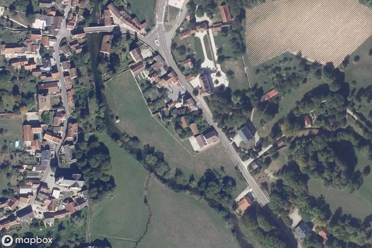 Aerial satellite view of Hotel Rouvex, an abandoned Hotel in Aisey-sur-Seine, France