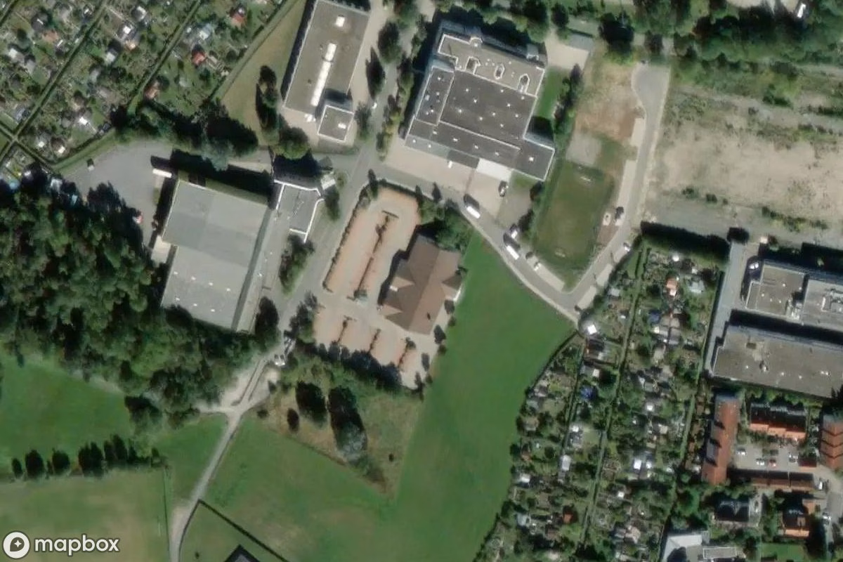 Satelitní letecký pohled na Lebensmittelmarkt, opuštěné  v Bayreuth, Německo