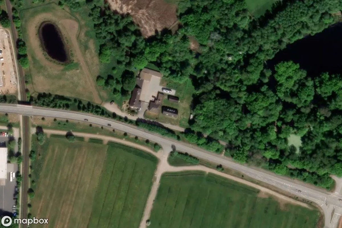 Satellittbilde fra luften av Kleines Mehrfamilienhaus, et forlatt  i Bad Bramstedt, Tyskland